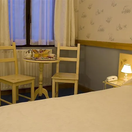 Des四姐妹酒店 酒店 3*